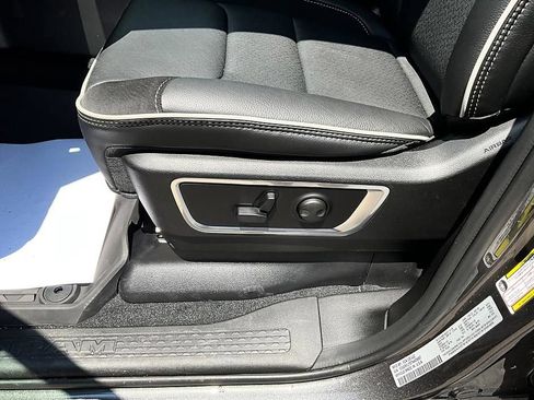New 2026 RAM 1500 Laramie w/ Laramie Preferred Package AWD/4WD image 15