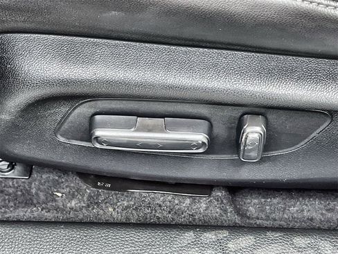 Used 2022 Honda Civic Touring image 13