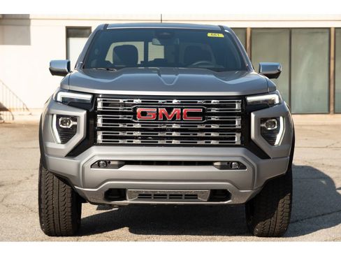 New 2026 GMC Canyon Denali image 2
