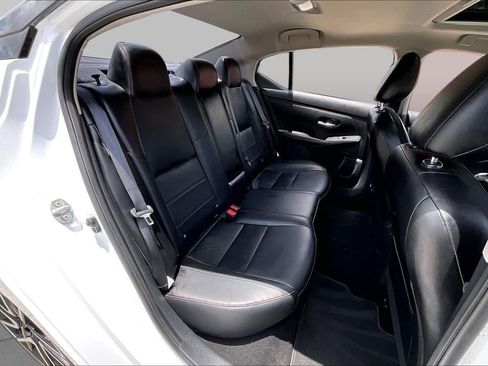 Used 2025 Nissan Sentra SR w/ SR Premium Package FWD image 21