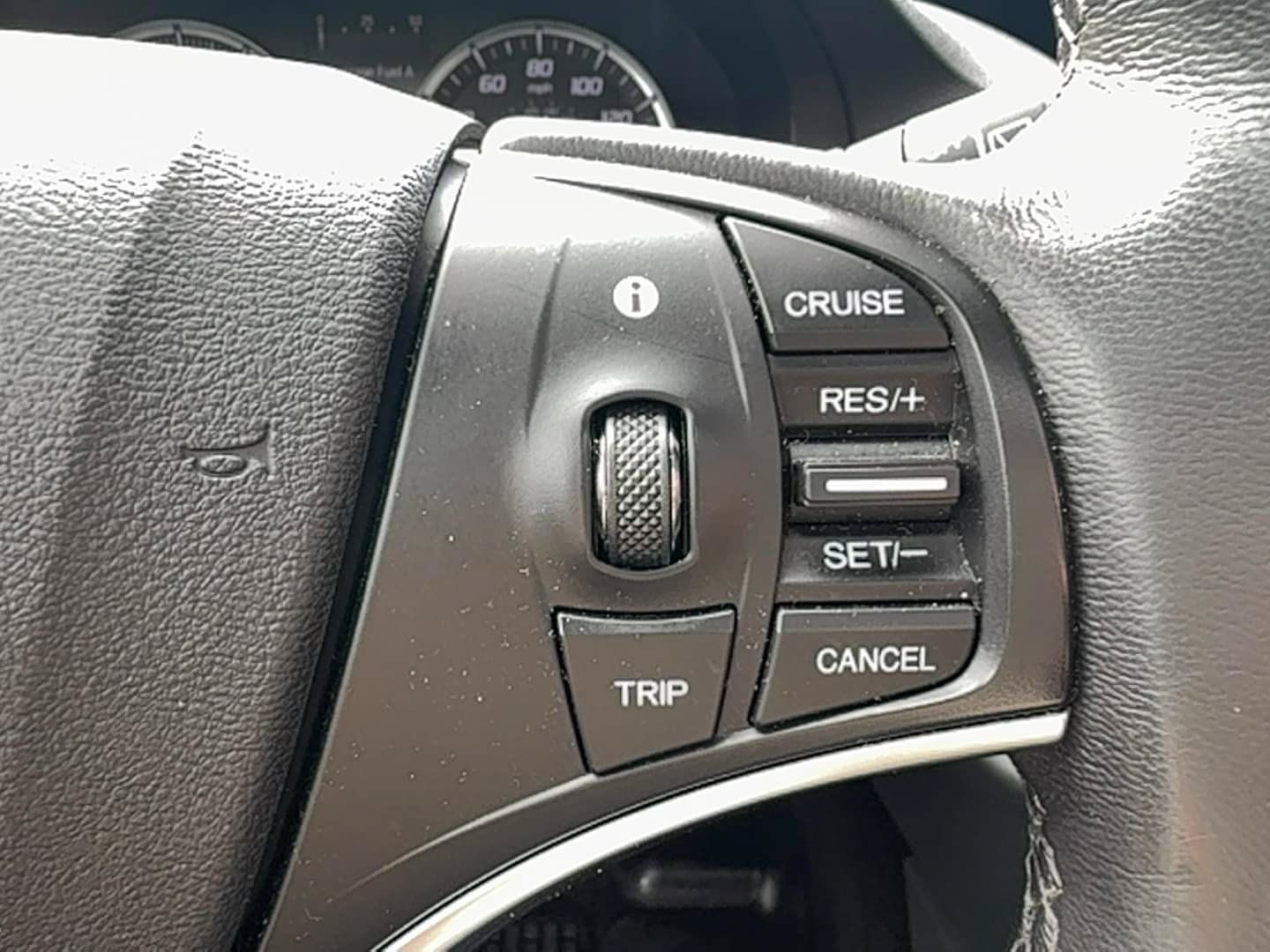 Used 2015 Acura MDX w/ Tech & Entertainment Pkg AWD/4WD image 31