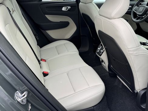 New 2026 Volvo XC40 B5 Ultra w/ Climate Package image 13