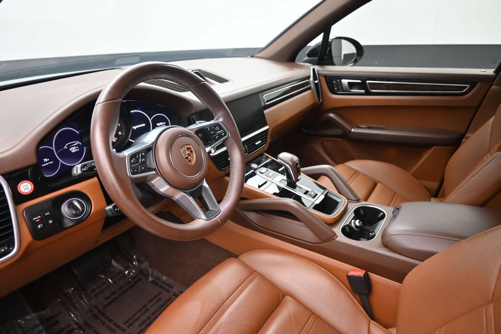 Used 2023 Porsche Cayenne AWD/4WD image 21