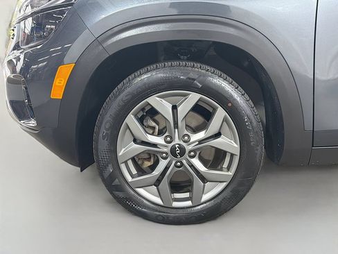 Used 2024 Kia Seltos S AWD/4WD image 32