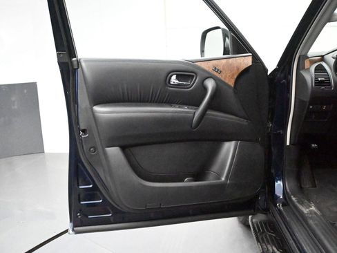 Used 2022 Nissan Armada SL AWD/4WD image 10
