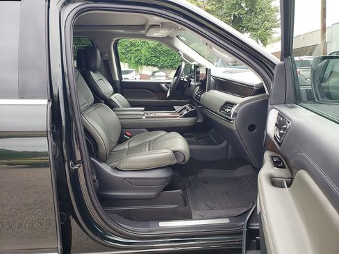 Used 2024 Lincoln Navigator Black Label AWD/4WD image 19