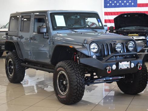 Used 2014 Jeep Wrangler Unlimited Sport w/ Quick Order Package 24S AWD/4WD image 4
