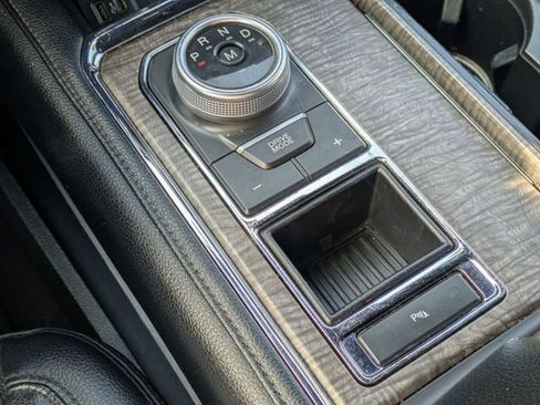 Used 2021 Ford Expedition Max Limited image 18