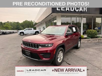 Used 2023 Jeep Grand Cherokee Laredo