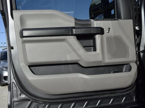 Used 2020 Ford F250 XL w/ STX Appearance Package image 19