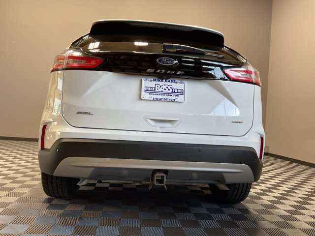 Used 2024 Ford Edge SEL w/ Convenience Package AWD/4WD image 10
