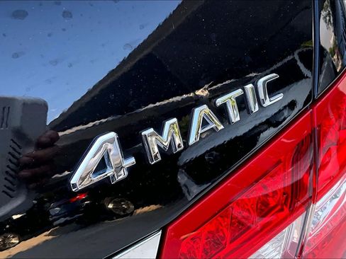 Used 2011 Mercedes-Benz E 350 4MATIC Sedan image 9