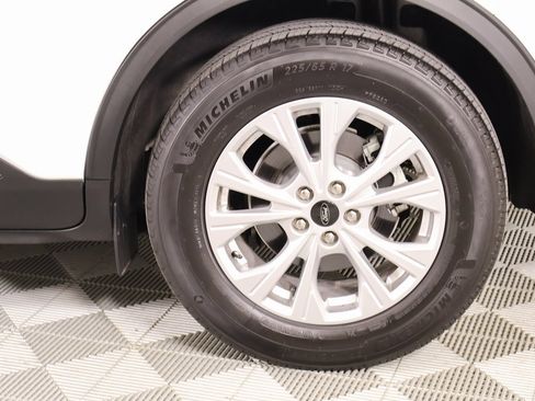 Used 2024 Ford Escape Active image 17