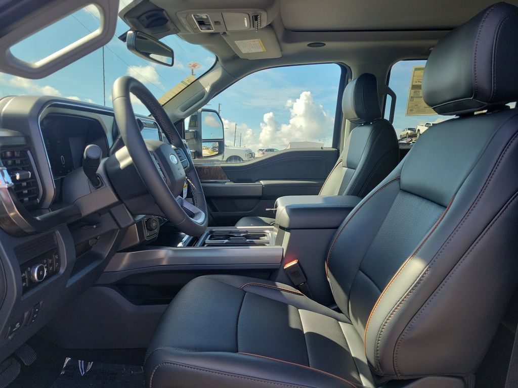 New 2026 Ford F350 Lariat w/ Black Appearance Package AWD/4WD image 13