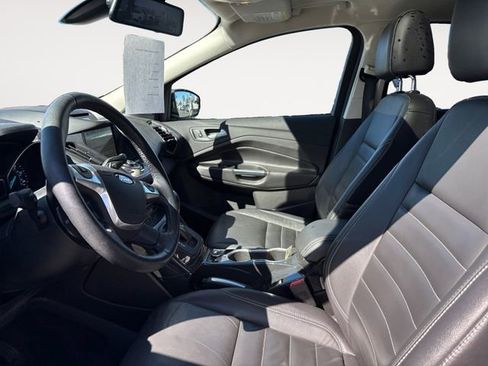 Used 2016 Ford Escape Titanium image 9