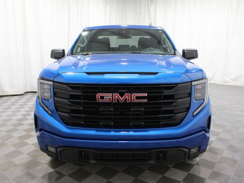 Used 2022 GMC Sierra 1500 Elevation image 37