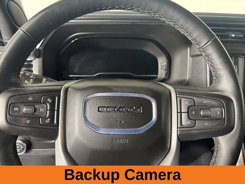 Used 2024 GMC Yukon Denali image 12