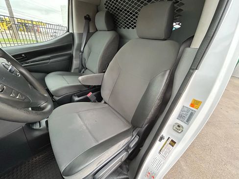 Used 2020 Nissan NV200 SV w/ Back Door Glass Package image 10