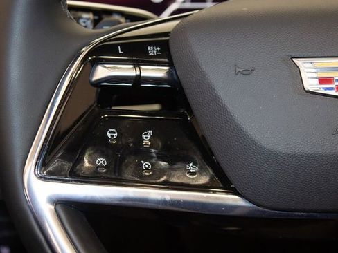 Used 2025 Cadillac Escalade Premium Luxury w/ Touring Package image 27