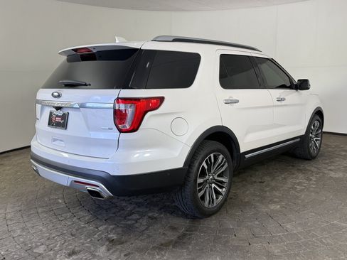 Used 2017 Ford Explorer Platinum AWD/4WD image 9