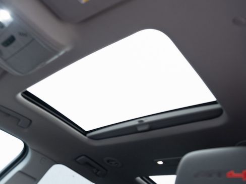 Used 2022 GMC Acadia AT4 image 13