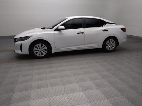 Used 2024 Nissan Sentra S image 2