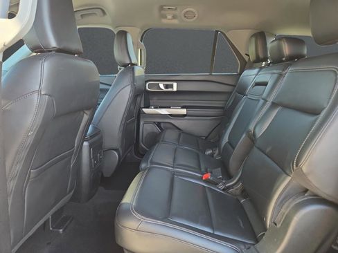 Used 2023 Ford Explorer XLT w/ Equipment Group 202A image 14