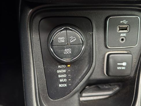 Used 2018 Jeep Compass Trailhawk w/ Leather Interior Group image 31