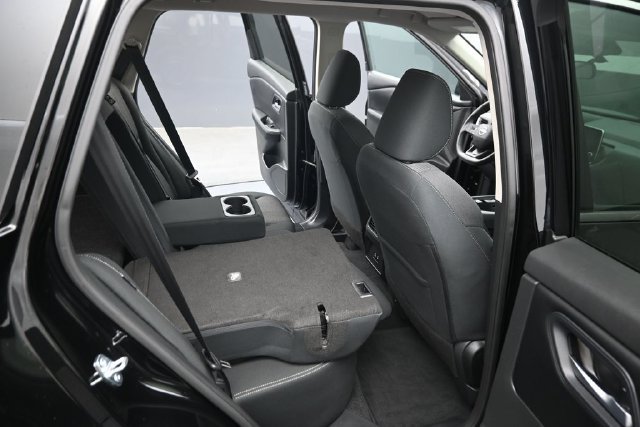 Used 2026 Nissan Rogue SV FWD image 29