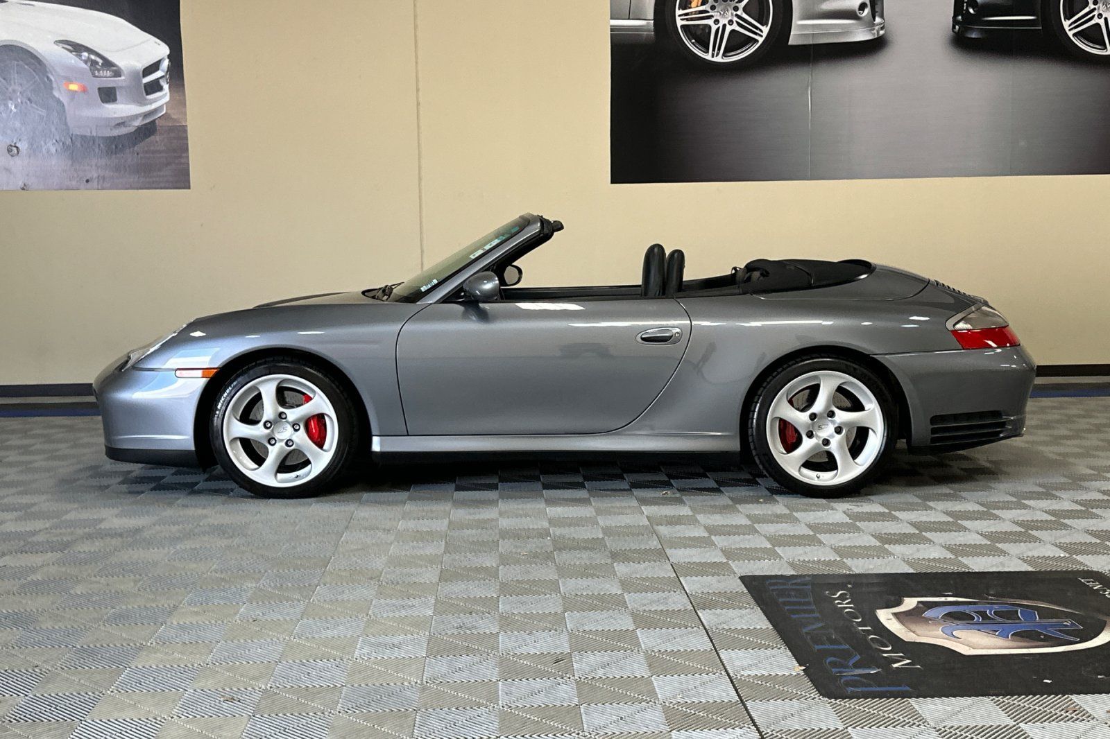 Used 2004 Porsche 911 Carrera RWD image 7
