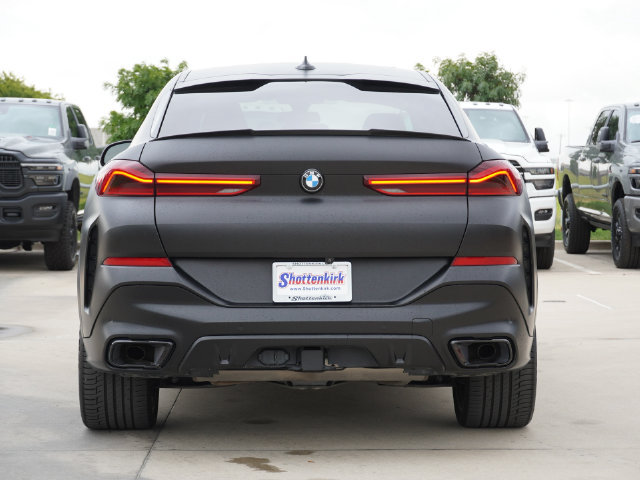 Used 2022 BMW X6 xDrive40i w/ M Sport Package AWD/4WD image 4
