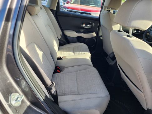 Used 2023 Honda HR-V LX image 13