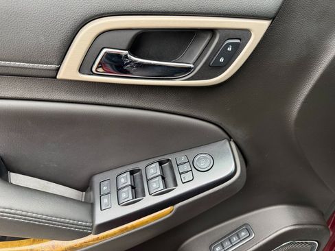 Used 2017 GMC Yukon XL Denali w/ Open Road Package image 17