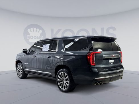 Used 2021 GMC Yukon XL Denali w/ Denali Premium Package image 10
