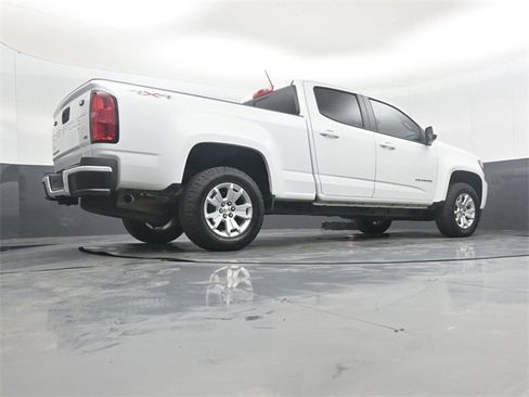 Used 2022 Chevrolet Colorado LT w/ Safety Package image 39