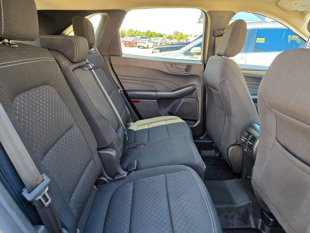 Used 2024 Ford Escape Active AWD/4WD image 24