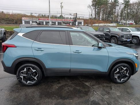 Used 2025 Kia Seltos EX w/ EX Sunroof Package AWD/4WD image 9