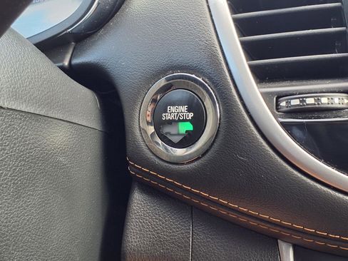 Used 2019 Chevrolet Trax LT w/ LT Convenience Package image 11