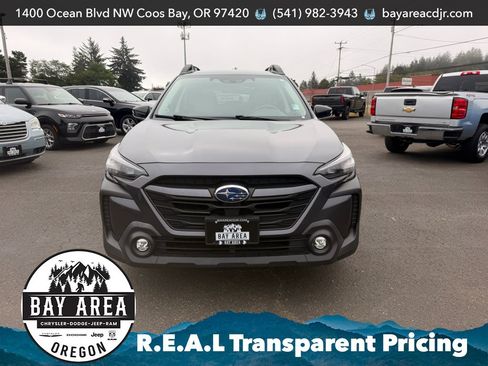 Used 2023 Subaru Outback Premium AWD/4WD image 2