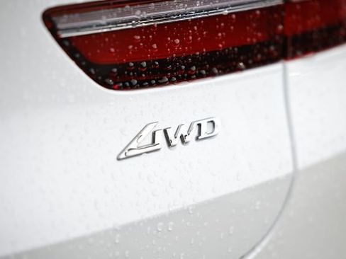 New 2026 Genesis GV80 3.5T e-SC image 11