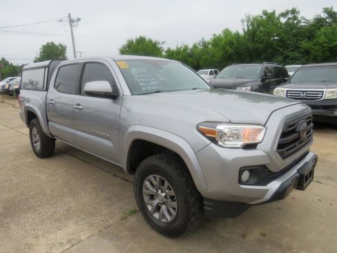 Used 2019 Toyota Tacoma SR5 RWD image 3