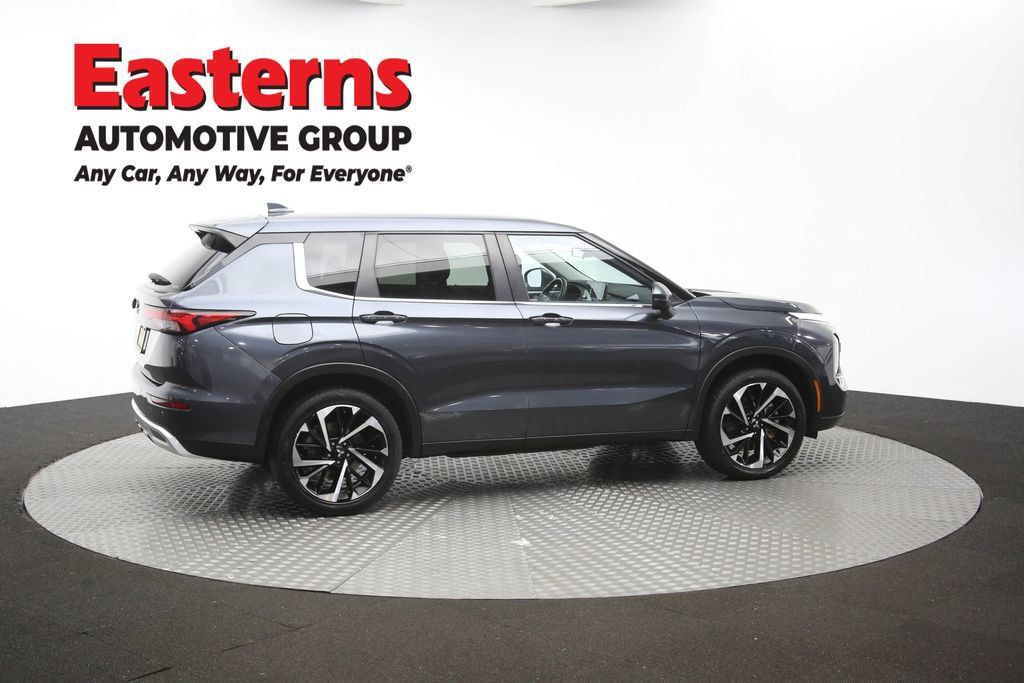 Used 2024 Mitsubishi Outlander SE AWD/4WD image 45