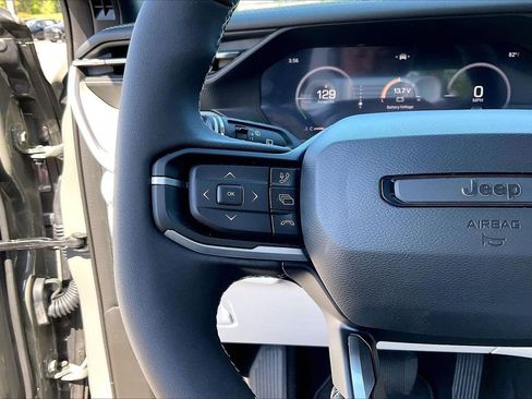 New 2026 Jeep Cherokee Laredo AWD/4WD image 26