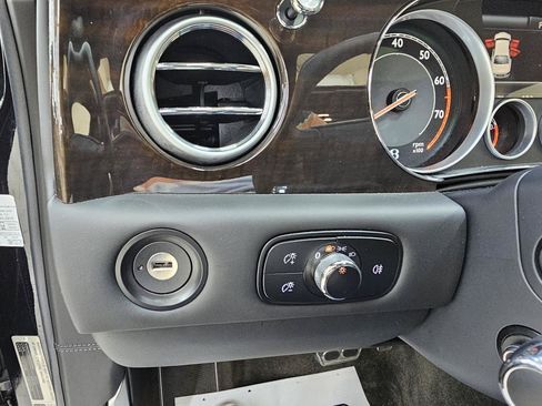 Used 2014 Bentley Flying Spur W12 AWD/4WD image 40