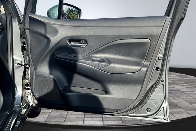 Used 2025 Nissan Versa SV w/ Trunk Package FWD image 24