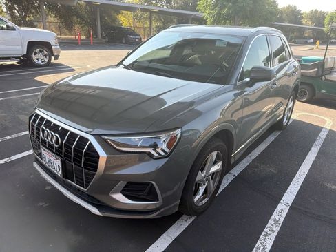 Used 2019 Audi Q3 2.0T Premium Plus AWD/4WD image 4