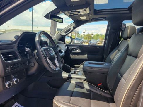 Used 2021 GMC Yukon SLT w/ SLT Premium Package RWD image 12