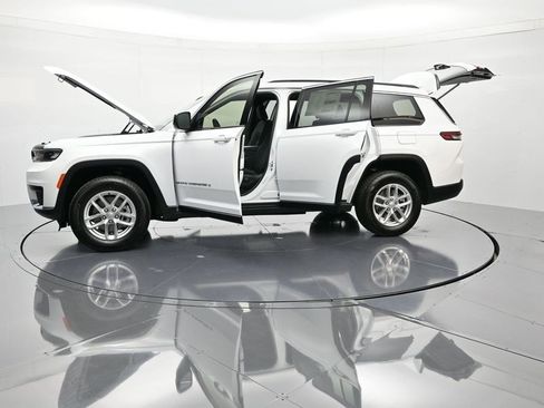 New 2025 Jeep Grand Cherokee L Laredo image 49