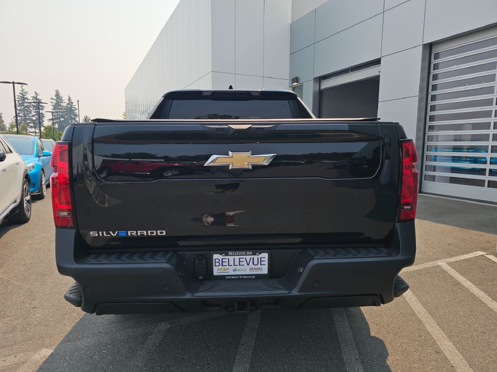 Used 2026 Chevrolet Silverado EV W/T AWD/4WD image 6