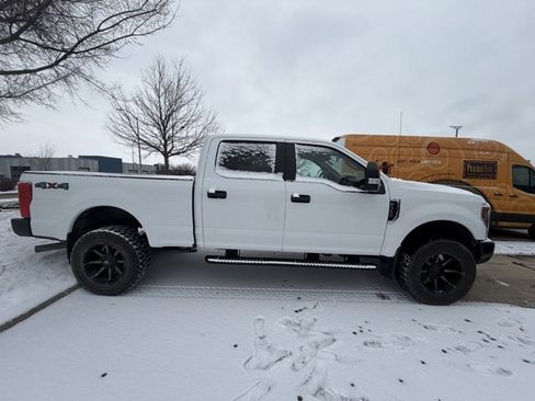 Used 2019 Ford F350 XL w/ Power Equipment Group image 8